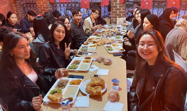 Eskişehir Türk Ocağı'ndan Kadir Gecesi iftarı