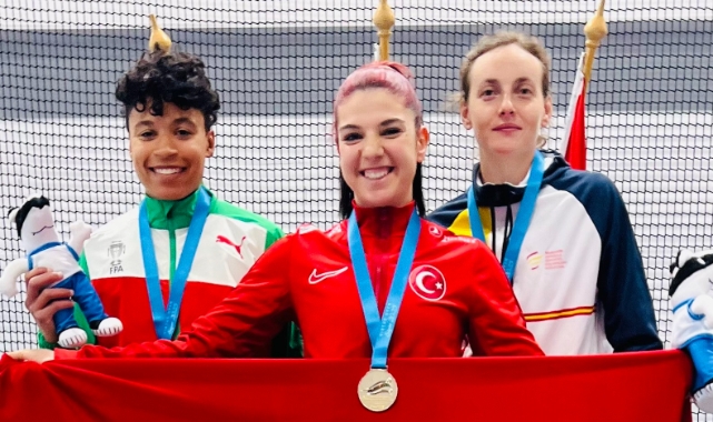 Esra Bayrak 10. kez Avrupa şampiyonu