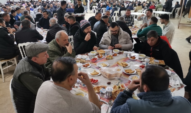 Gediz’de esnaflar iftarda bir araya geldi