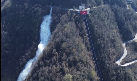 Giresun’da HES tahliyesiyle yapay şelale oluşturuldu