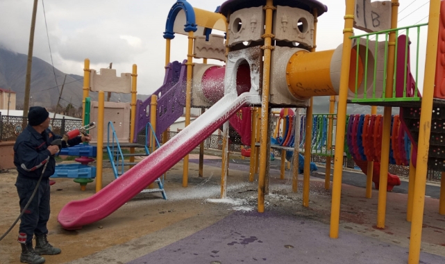 Hakkari’de çocuk oyun parkı kundaklandı