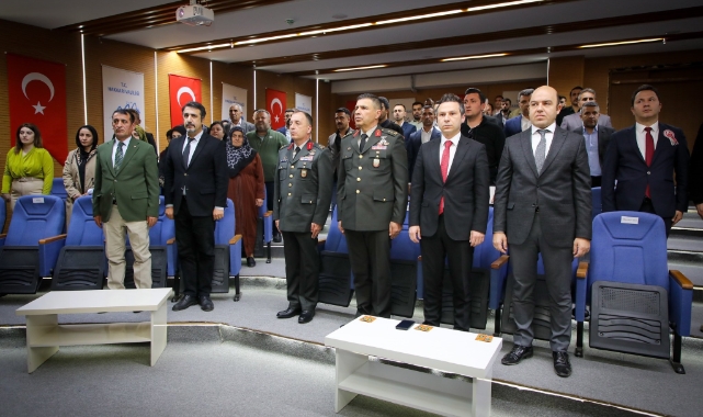 Hakkari'de şehit ailelerine devlet övünç madalyası verildi
