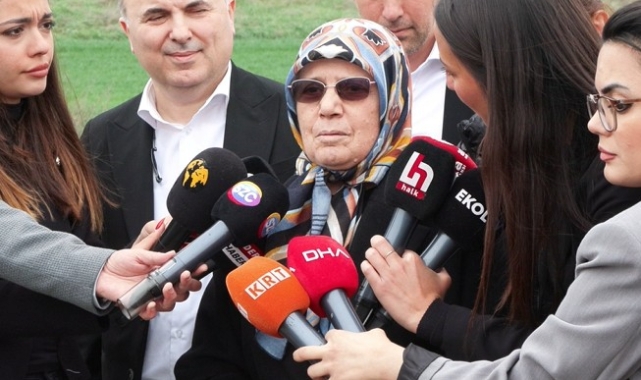 Hava İmamoğlu oğlu Ekrem İmamoğlu'nu cezaevinde ziyaret etti