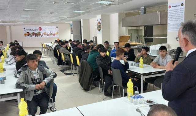 'İftarda Konuşalım' programı devam ediyor