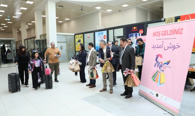 İranlı turistler Van’a akın etti
