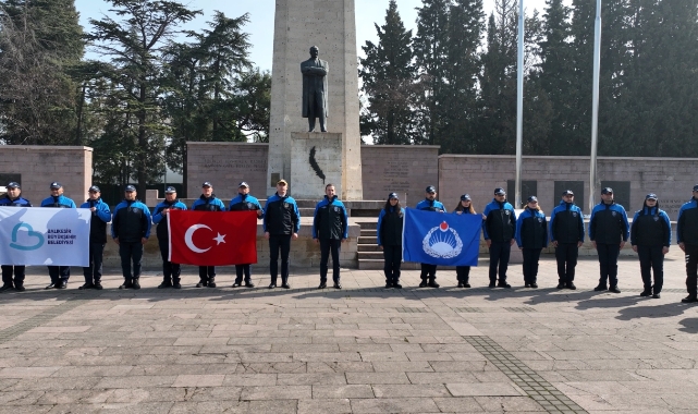 İstiklal Madalyalı dedenin torunu İstiklal Marşı'nı gururla okudu