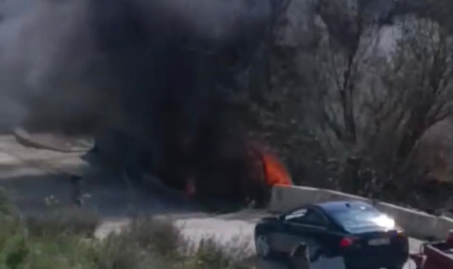 İzmir’de gecekondu alev alev yandı