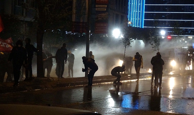 İzmir'de izinsiz İmamoğlu protestolarına 10 tutuklama