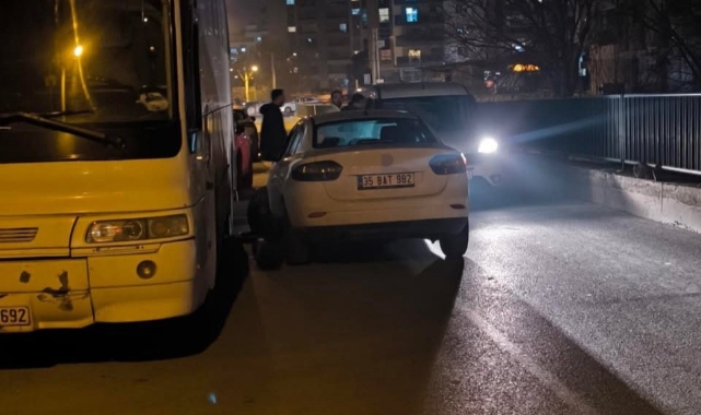 İzmir'de maskeli saldırgan silahla dehşet saçtı: 1 ölü, 1 yaralı