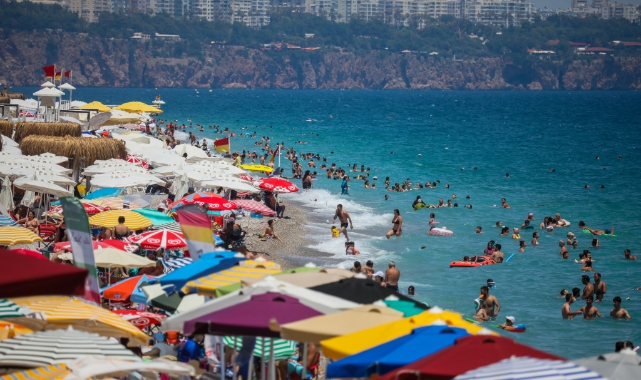 Kaan Kavaloğlu: "Savaşlar biterse Antalya'ya 20 milyon turist gelir"