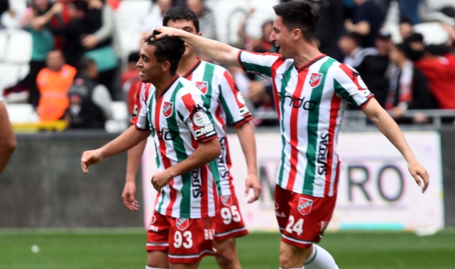 Karşıyaka düşme hattındaki Kuşadasıspor'u ağırlayacak