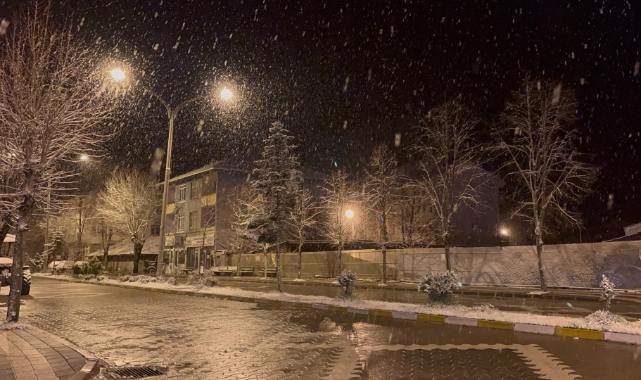 Kastamonu'da kar yağışı