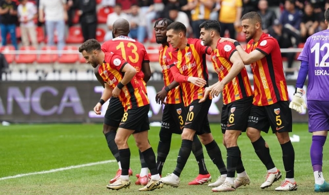Kayserispor adeta tarih yazıyor
