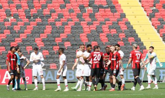 Kayserispor küme düşme hattından çıkamadı