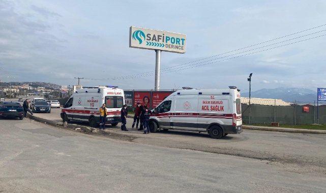 Kocaeli'de hasta taşıyan ambulans kaza yaptı