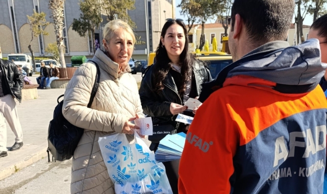 Kuşadası’nda vatandaşlara Tsunami bilgilendirmesi