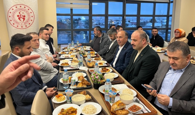KYK yurdunda iftar buluşması