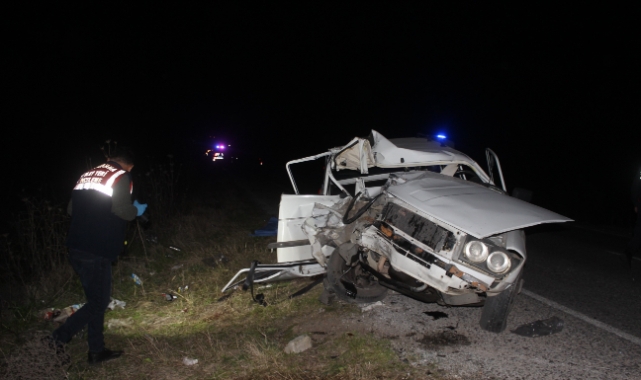 Manisa’da feci kaza: 1 ölü, 2’si ağır 3 yaralı