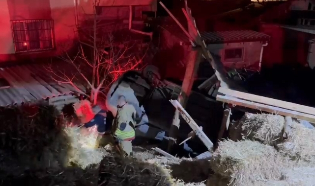 Manisa'da otomobil ile motosiklet çarpıştı! Ölü ve yaralılar var