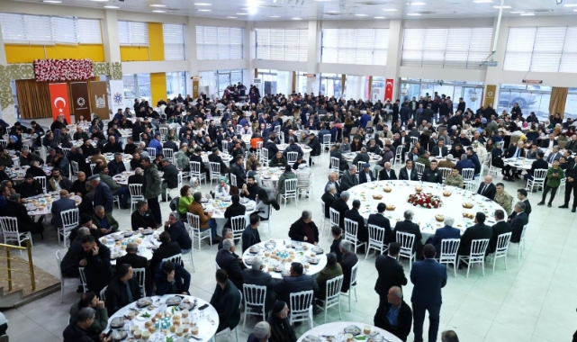 Mardin'de bin 300 kişi iftarda buluştu
