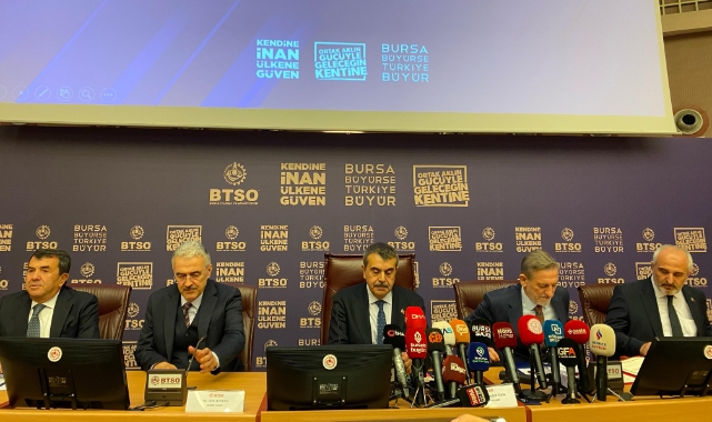 Milli Eğitim Bakanı Yusuf Tekin Bursa'da sektör temsilcileriyle buluştu
