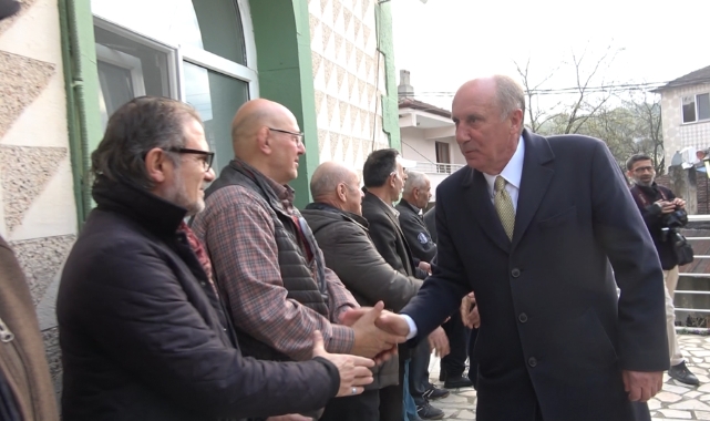 Muharrem İnce, bayram namazını Yalova'daki köyünde kıldı