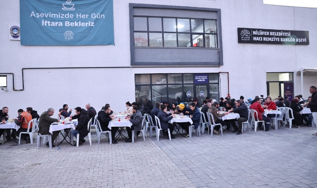 Nilüfer Belediyesi iftar sofraları ile dayanışmayı artırıyor