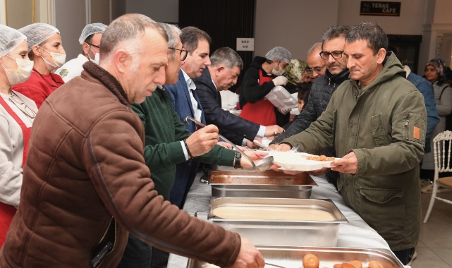 Osmangazi Belediyesi Panayırda iftar sofrası kurdu