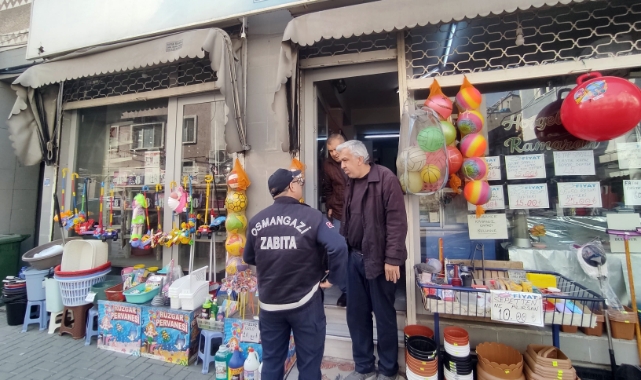 Osmangazi'de zabıta ekipleri kaldırım işgaline müsaade etmiyor