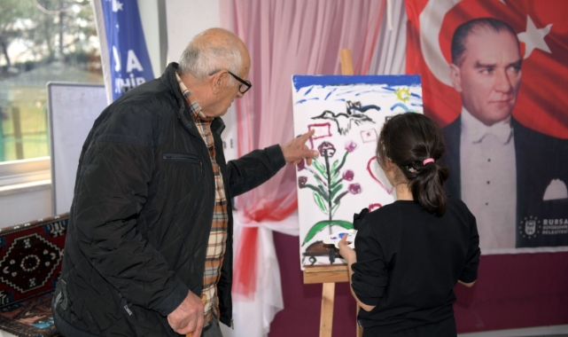 Osmangazili öğrenciler huzurevi sakinleriyle resim yaptı