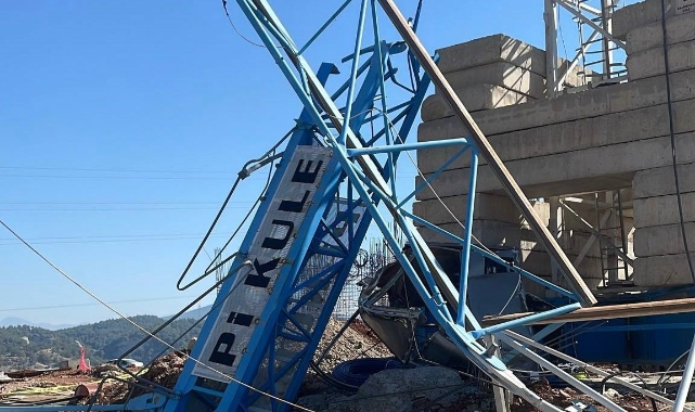 Osmaniye'de inşaatta vinç devrildi! 1 ölü