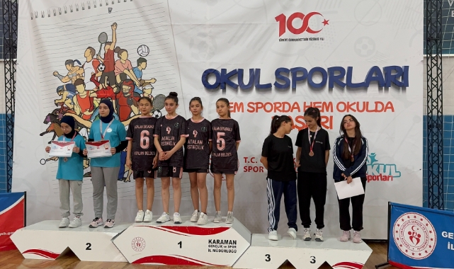 Osmaniye'de kızların köy okulundan şampiyonluğa uzanan başarısı