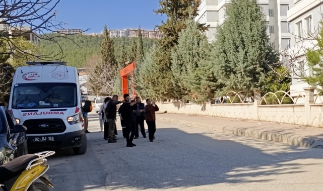 Otomobil ile elektrikli bisiklet çarpıştı: 1 yaralı