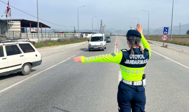 Otoyolda havadan trafik denetimi