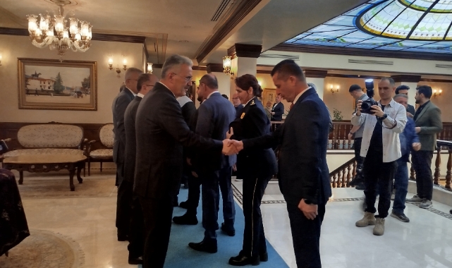 Resmi bayramlaşma töreni Vali Ayyıldız'ın ev sahipliğinde gerçekleştirildi