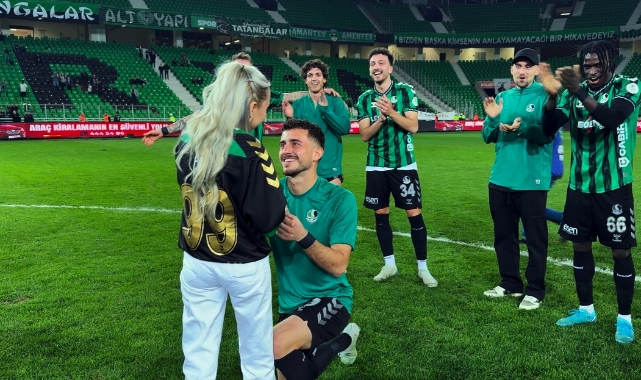 Sakaryaspor - Yeni Malatyaspor maçının ardından sahada sürpriz teklif