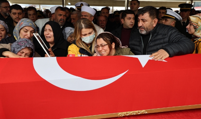 Şehidin ikizinden yürek yakan feryat: "Anne karnında bile ayrılmadık"