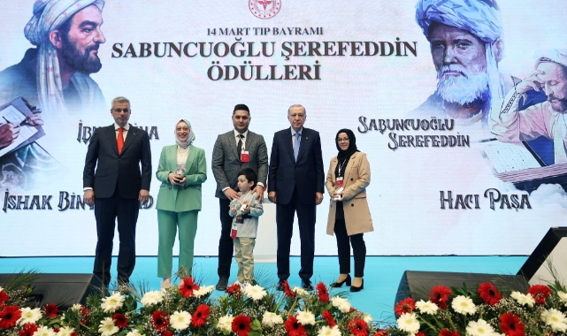 Şırnak’ta görevli doktora Cumhurbaşkanı Erdoğan’dan ödül