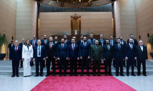 Suriye'de Cumhurbaşkanı Şara'nın ilk kabinesi açıklandı