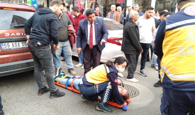 Tekirdağ'da önündeki araca çarpan motosikletli hastanelik oldu
