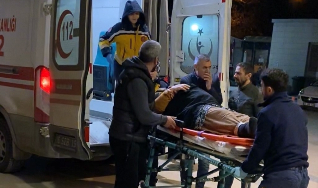 Teravihten dönen kadına otomobil çarptı: 1 ağır yaralı
