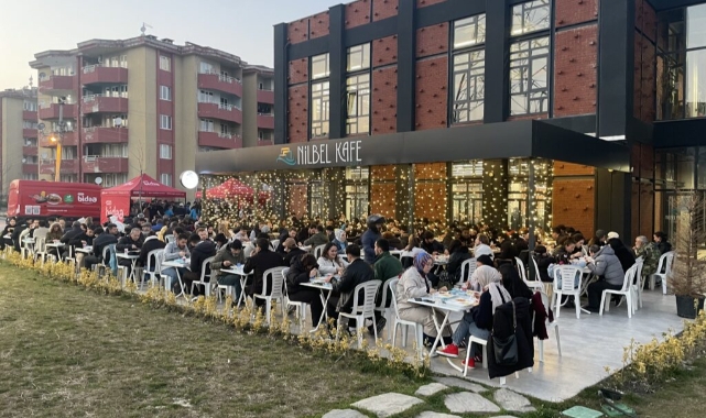 Tophane Rotary Kulübü geleneksel iftar organizasyonunu gerçekleştirdi