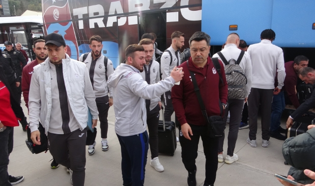 Trabzonspor, Başakşehir maçı için İstanbul'a gitti