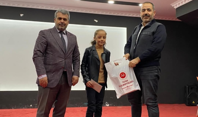 Tutak'ta şiir okuma yarışması