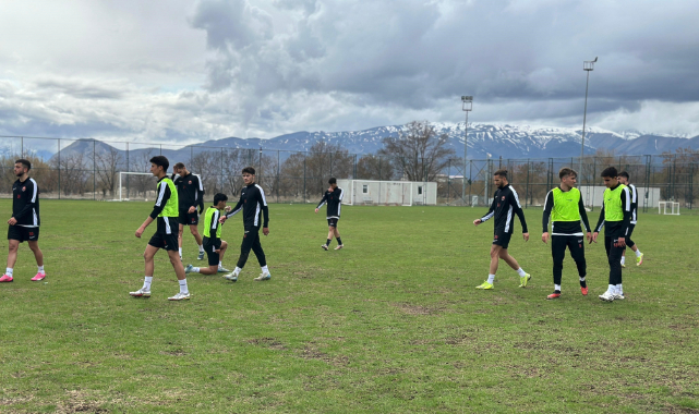 24Erzincanspor Beykoz mesaisine başladı