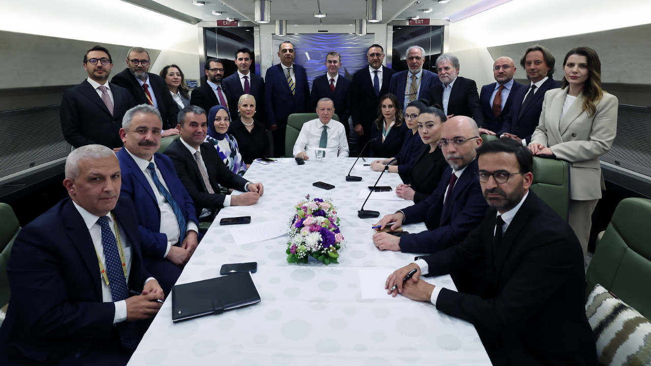 Cumhurbaşkanı Erdoğan'dan İtalya dönüşü önemli mesajlar