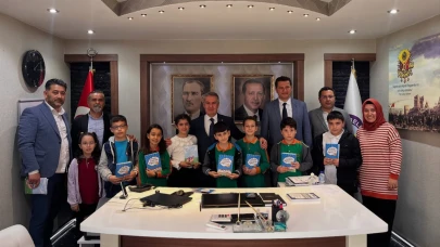 Başkan Erol küçük yazarları ağırladı