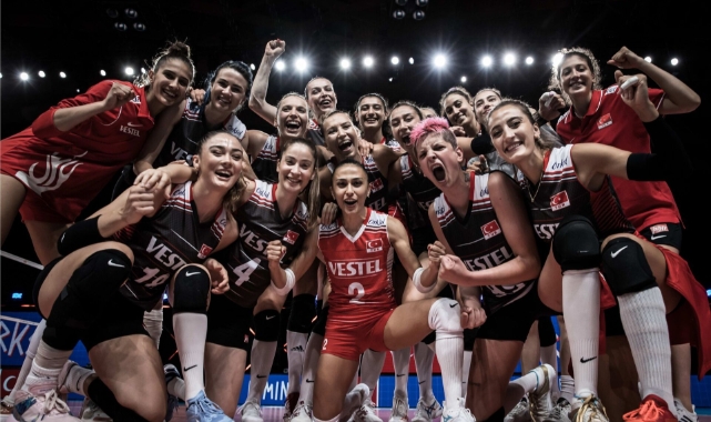 A Milli Kadın Voleybol Takımı'nın Milletler Ligi geniş kadrosu belli