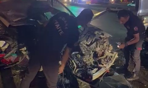 Adana'da otomobille kamyon çarpıştı: 1 ölü, 1 yaralı