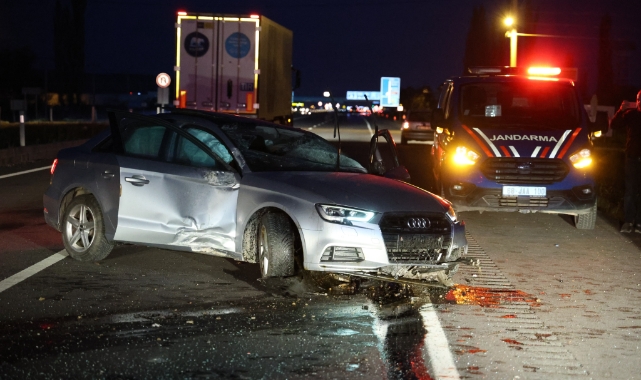 Aksaray'da otomobil takla attı: 2 yaralı